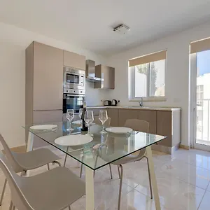 https://modern-2br-apartment-in-central-st-julians.qawrahotelsmalta.org