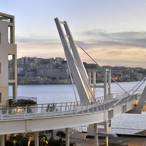 https://deluxe-apartment-steps-to-st-georges-bay.qawrahotelsmalta.org