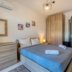 https://entire-apartment-just-for-you.hotelssaintjulians.com